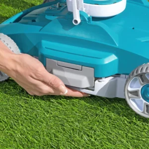 close_up_of_the_side_of_the_vacuum_cleaner_caa4 Odkurzacz automatyczny do basenu Bestway Aquatronix G200 akumulatorowy