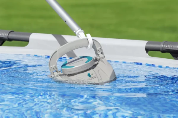 odkurzacz_aqua_tronix_g100_wyciagany_z_basenu_5f17 Odkurzacz robot do basenu Bestway AquaTronix G100 bezprzewodowy