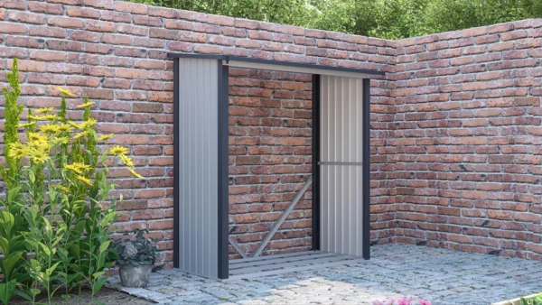 spring_arrangement_of_the_light_grey_denver_woodshed_in_the_garden_3d5b Drewutnia metalowa ogrodowa Hardmaister Denver 182 × 89 cm Light Grey
