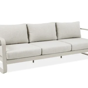 Trzyosobowa sofa aluminiowa z zestawu mebli ogrodowych ANTALYA CAFFE Light Beige z jasnymi poduchami na siedzisku i oparciu Trzyosobowa sofa aluminiowa z zestawu mebli ogrodowych ANTALYA CAFFE Light Beige z jasnymi poduchami na siedzisku i oparciu