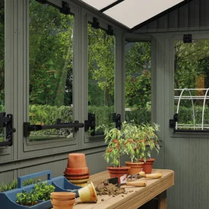 mini szklarnia w domku narzędziowym keter potting shed 6x8
