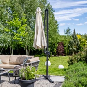 Parasol ogrodowy Kazuar 3,5 m – beżowy – aranżacja