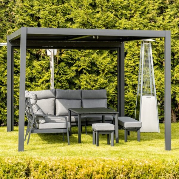 Pergola tarasowa Luxe 3 × 4 m, wys. 2,5 m – antracytowa – aranżacja Pergola tarasowa Luxe 3 × 4 m, wys. 2,5 m – antracytowa – aranżacja